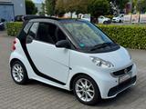 Smart ForTwo fortwo cabrio Micro Hybrid Drive Garantie - Smart Gebrauchtwagen in Aachen