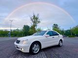 Mercedes-Benz Mercedes C240 V6 W203 | TÜV 09.2027 | CarPlay  - Mercedes-Benz C-Klasse W202 mit Benzin-Antrieb