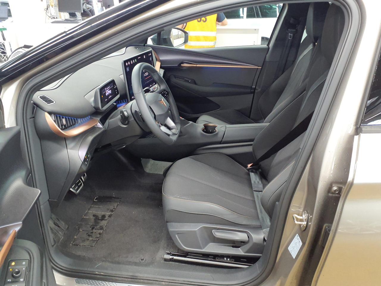 Cupra Tavascan - Bild 4
