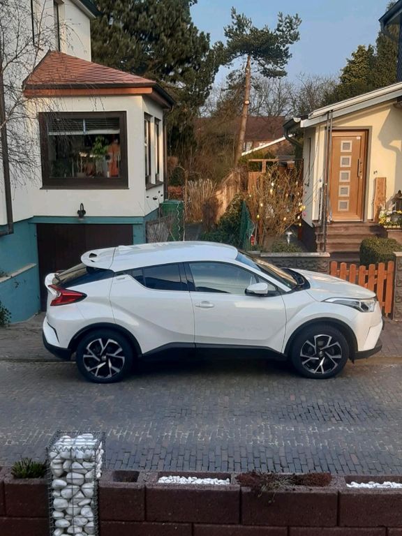Image of Toyota C-HR