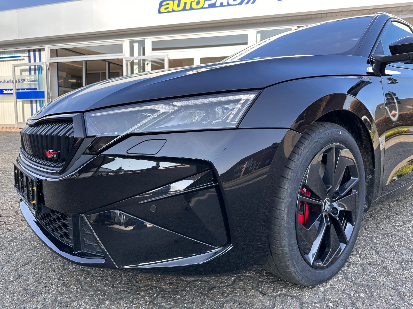 Fahrzeugabbildung SKODA Octavia Combi RS 2.0 TSI Matrix/Pano/Navi/ACC
