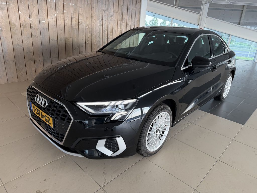 Audi A3 Limousine 30 TFSI Adv edition