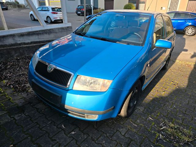 Skoda skoda fabia 1.4 mit neue tüv