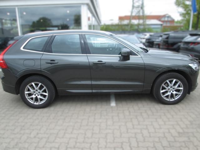 Volvo XC60 Momentum 2WD Voll LED DAB Leder