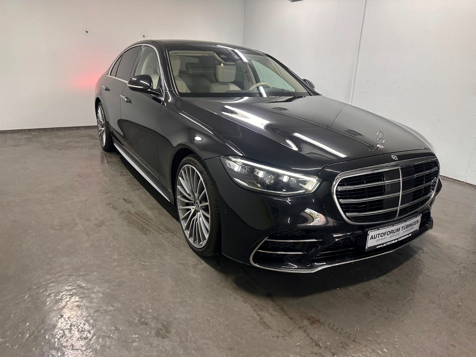 Fahrzeugabbildung Mercedes-Benz S 350 d AMG-LINE *PANO*HEADUP*3D*KEYGO*