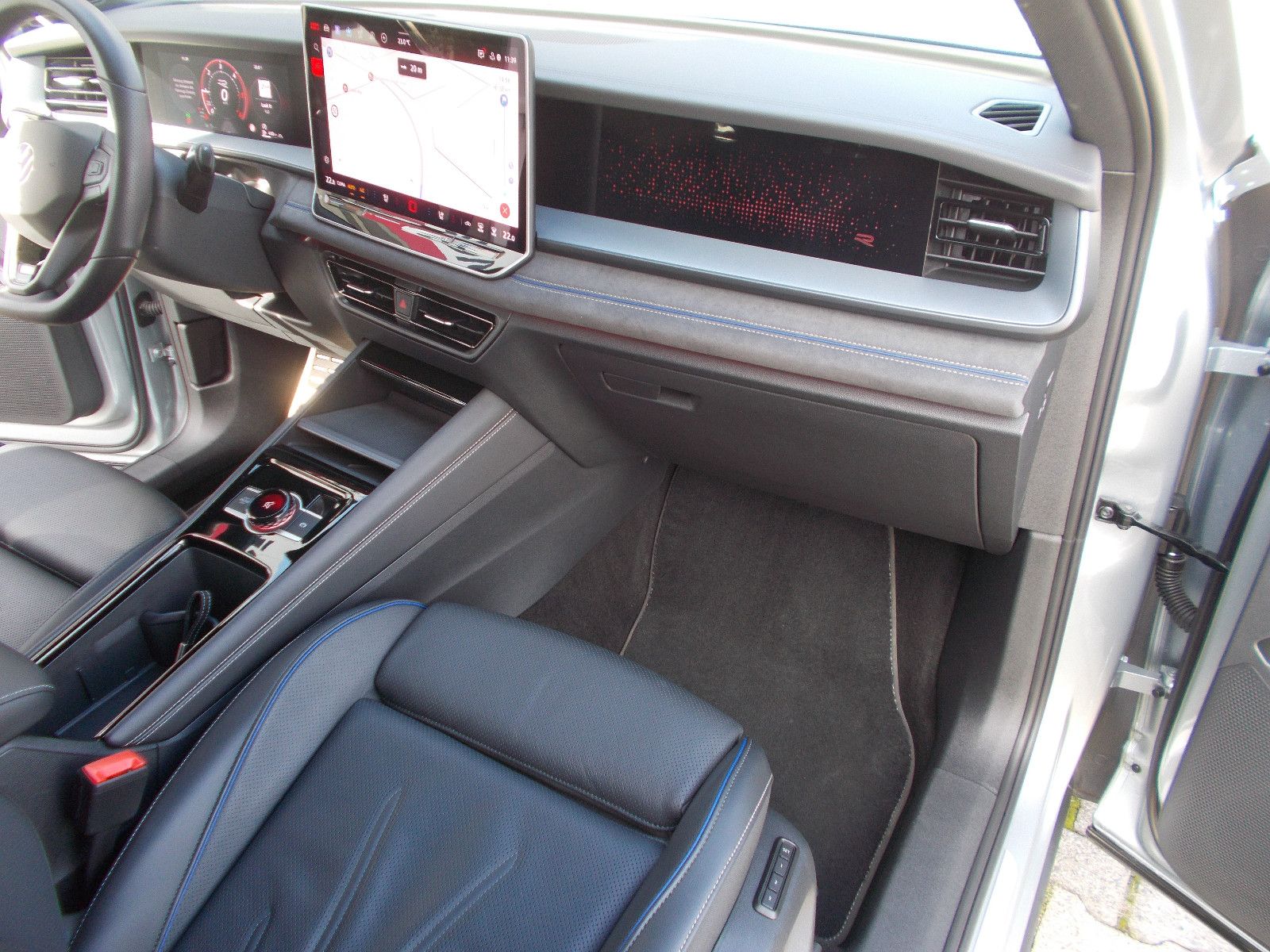 Volkswagen Tayron 2.0 TDI 142 kW 4Motion R-Line 7 - Sitzer foto 15