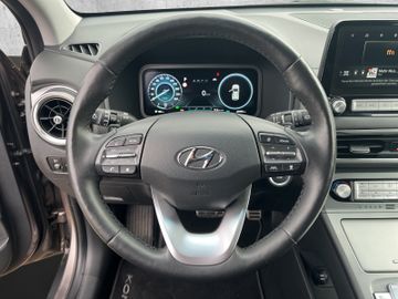 Hyundai Kona Elektro Kam.+LED+Navi+SHZ+ACC+LM+PDC+SpurH