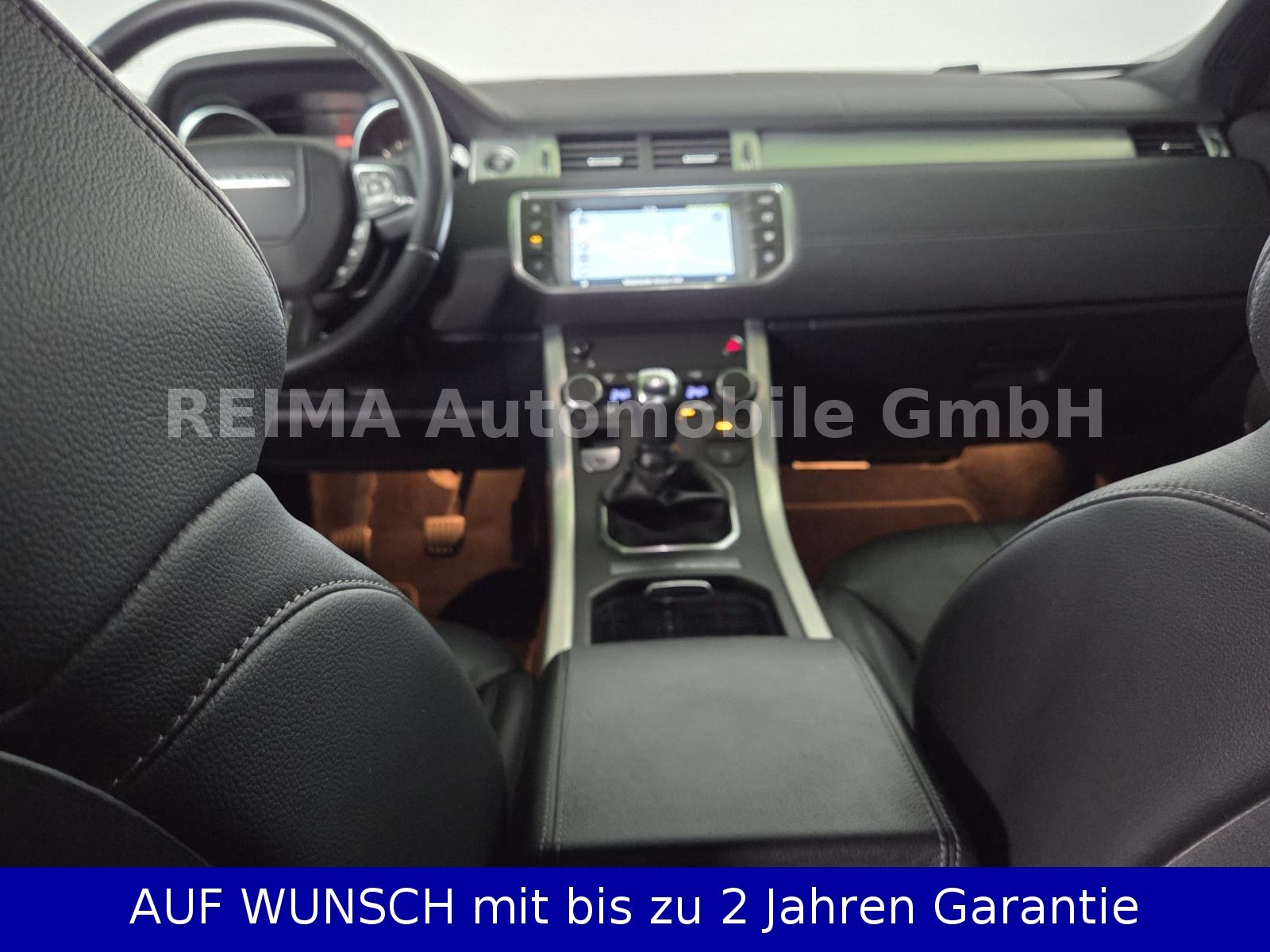 Fahrzeugabbildung Land Rover Range Rover Evoque 2,0D SE, Navi, Xenon, 20" Alu