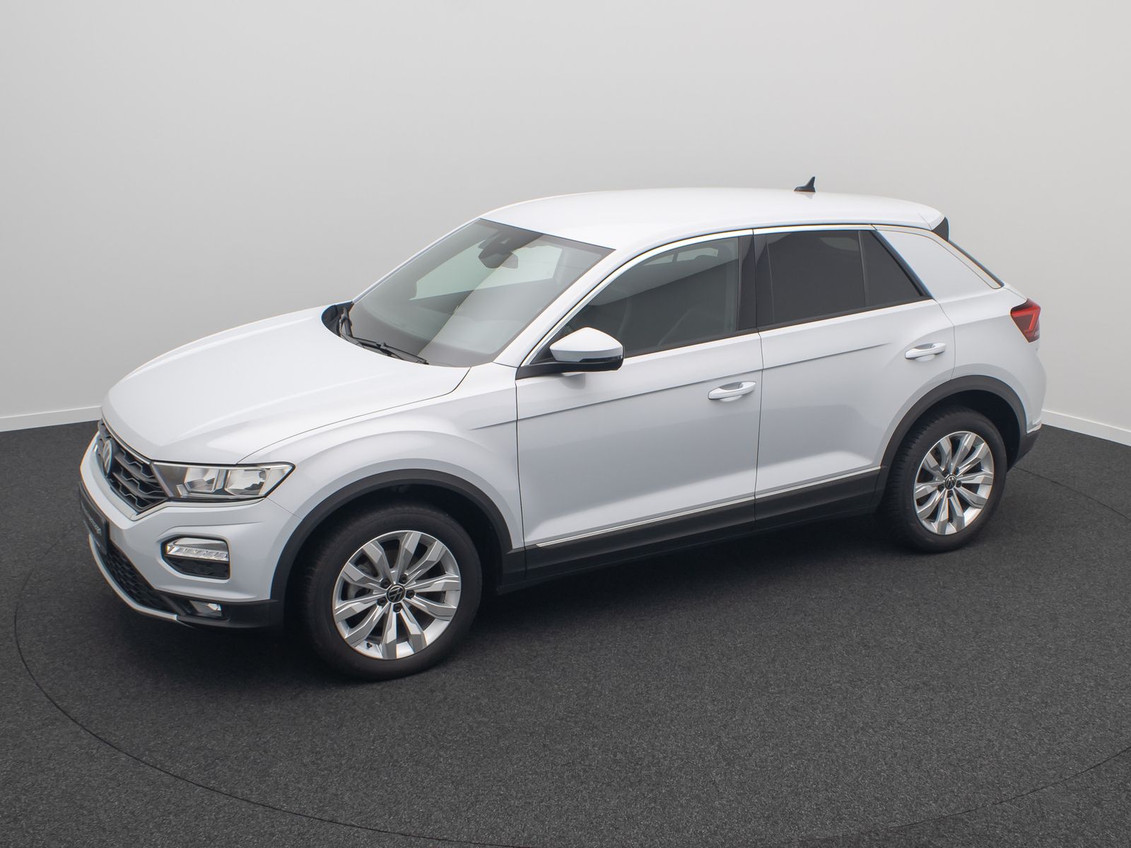 Fahrzeugabbildung Volkswagen T-Roc Sport ACC PDC HIFI Alarm FahrAssist DAB WR