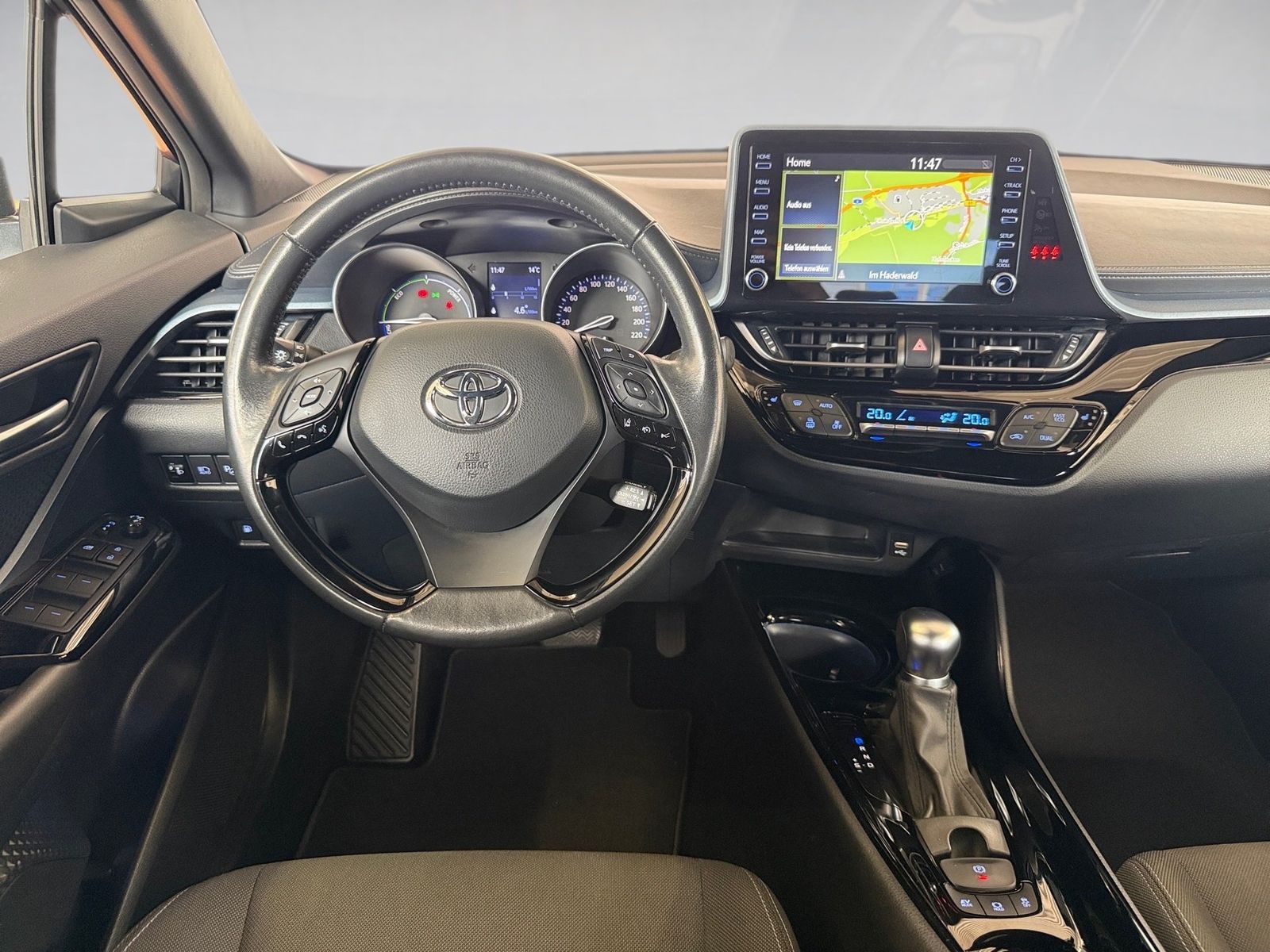 Fahrzeugabbildung Toyota C-HR 2.0 Team D Kamera,LED,Navi,PDC,SHZ