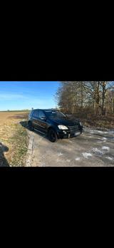 Mercedes-Benz Mercedes ML 63 AMG AHK. Keyless-Go - Mercedes-Benz ML 63 AMG aus 2008