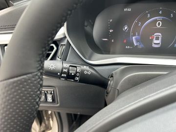 Bild 11 DFSK Andere Forthing 3 1.5 Turbo DFM - Navi - Bluetoo