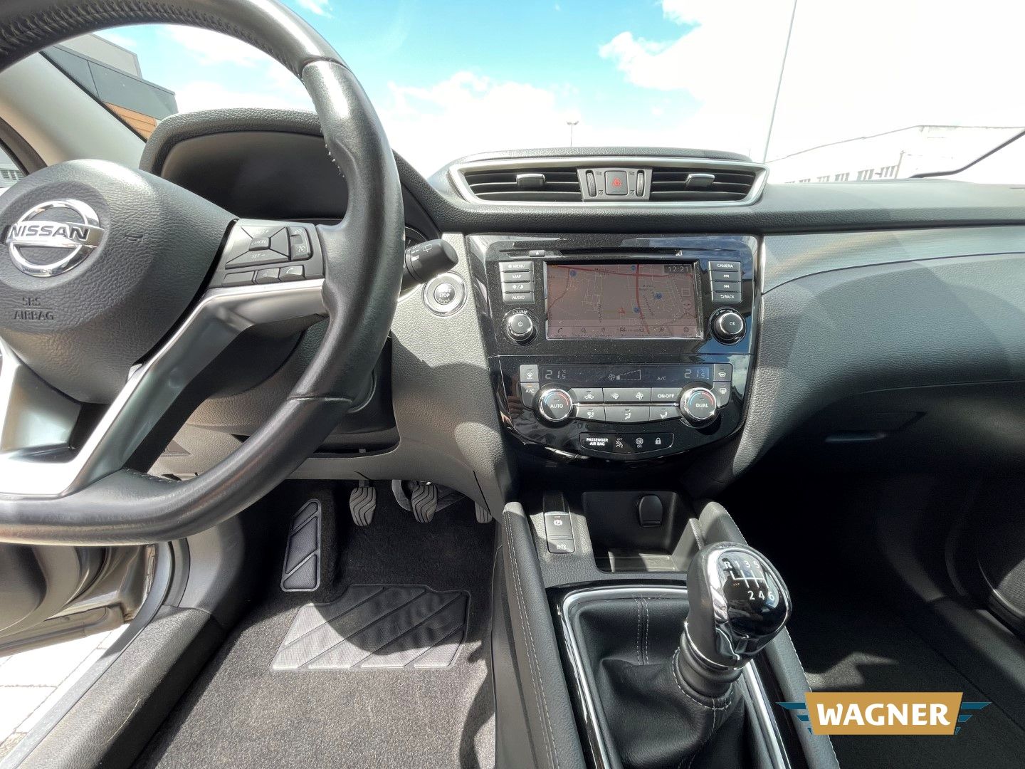 Fahrzeugabbildung Nissan Qashqai N-Connecta SHZ Tempomat 360°Kamera