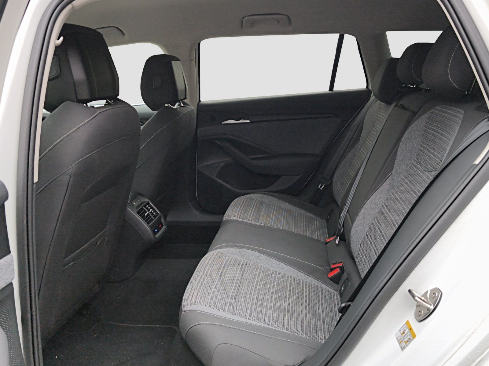 Skoda Superb - Bild 17