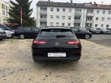Mercedes CLA 220 Shooting Brake - 4