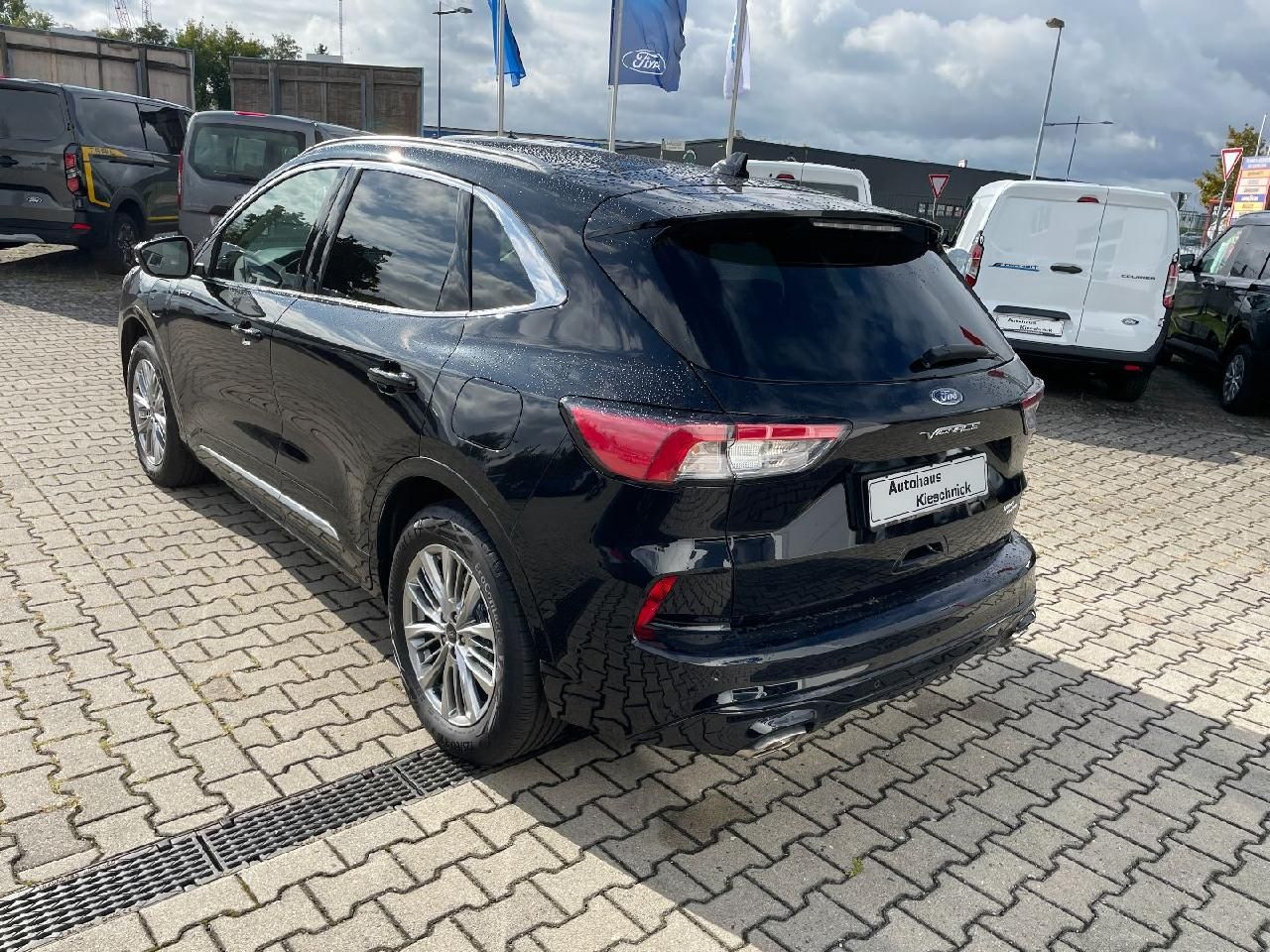 Fahrzeugabbildung Ford Kuga Plug-In Hybrid Vignale