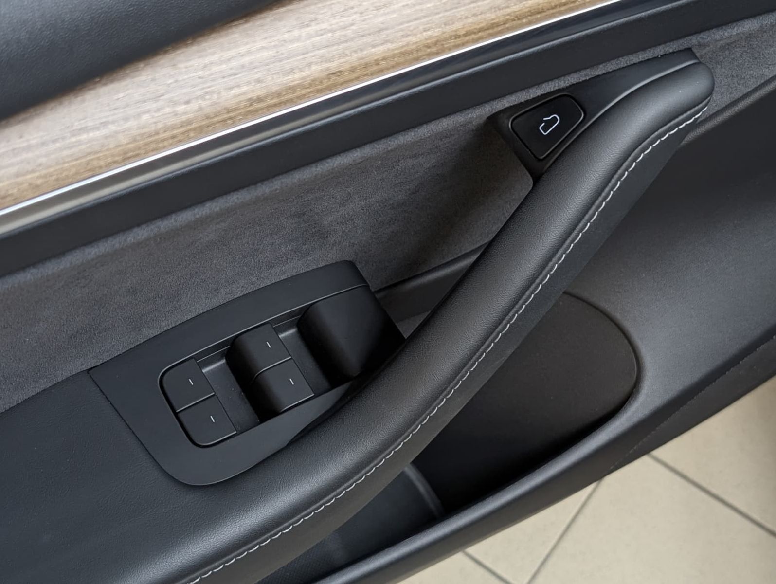 Tesla Model 3 RWD PANO LED NAVI SHZ KAMERA ACC 18 foto 21