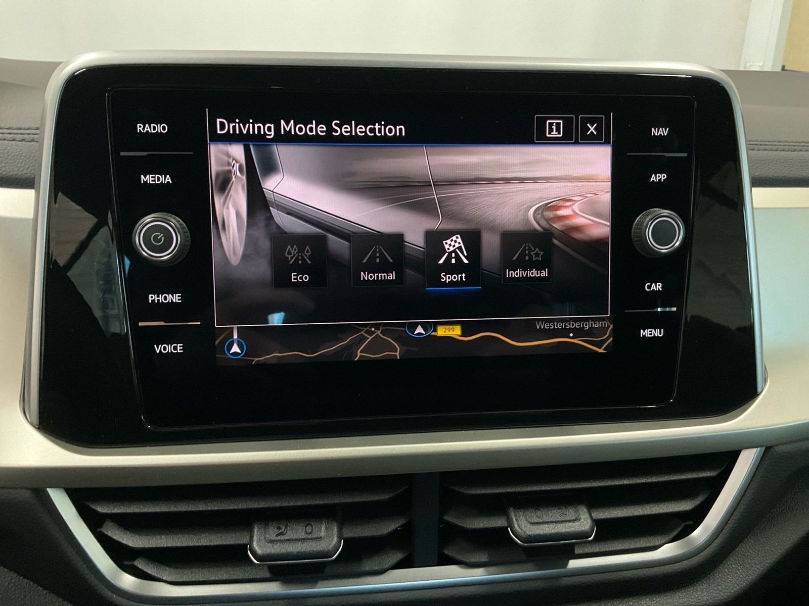 Volkswagen T-Roc - Bild 17