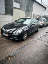 Mercedes-Benz Mercedes E350-CGI-C207-Coupé2009292 PS... - Mercedes-Benz 200: Coupe