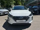 Hyundai IONIQ Premium Plug-In Hybrid*NAVI*Kamera*LEDER* - Hyundai IONIQ Premium mit Hybrid-Antrieb (Benzin/Elektro)