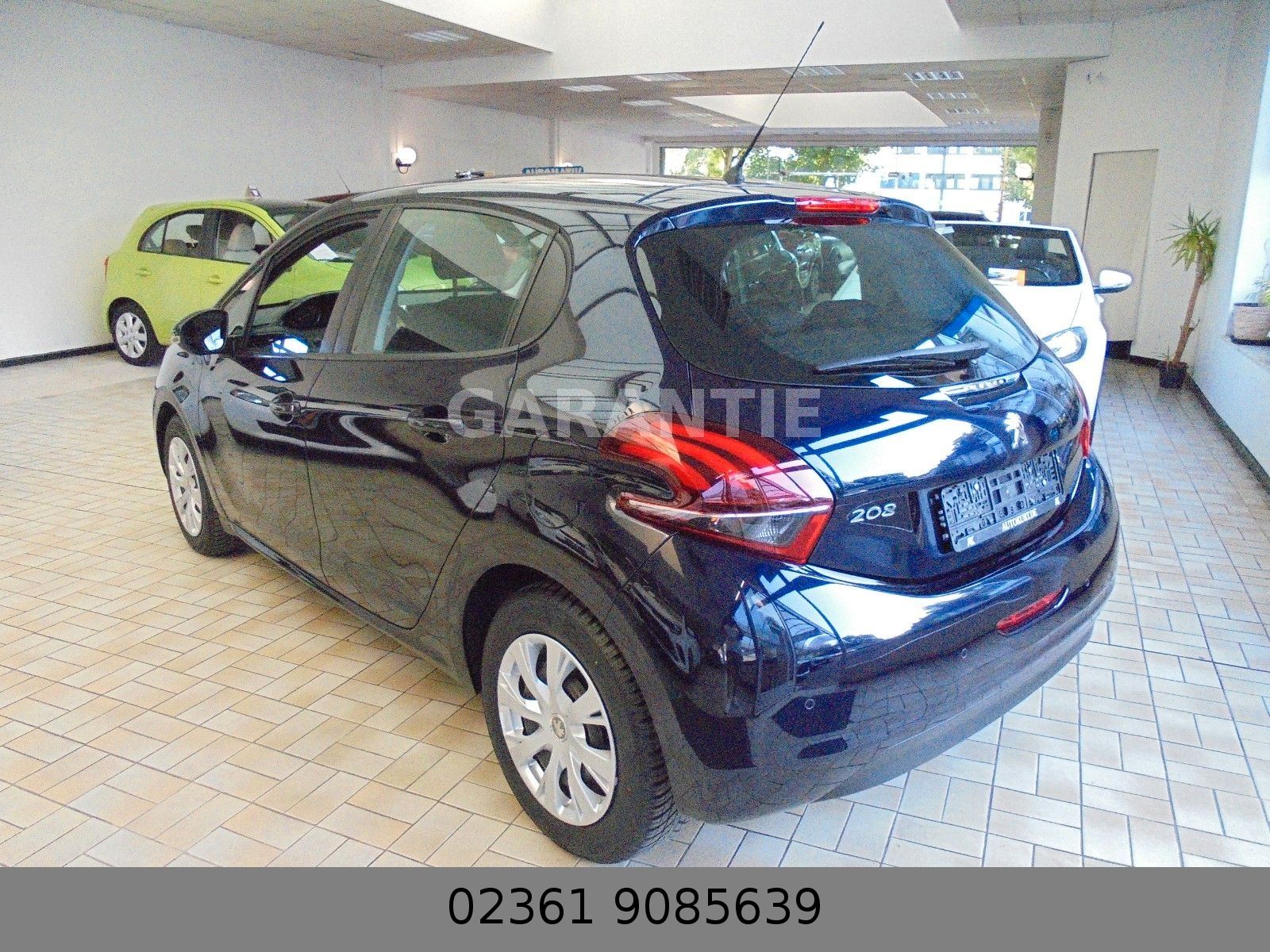 Fahrzeugabbildung Peugeot 208 Active Klima/Sitzheizung/Parktronik/33 Tkm/