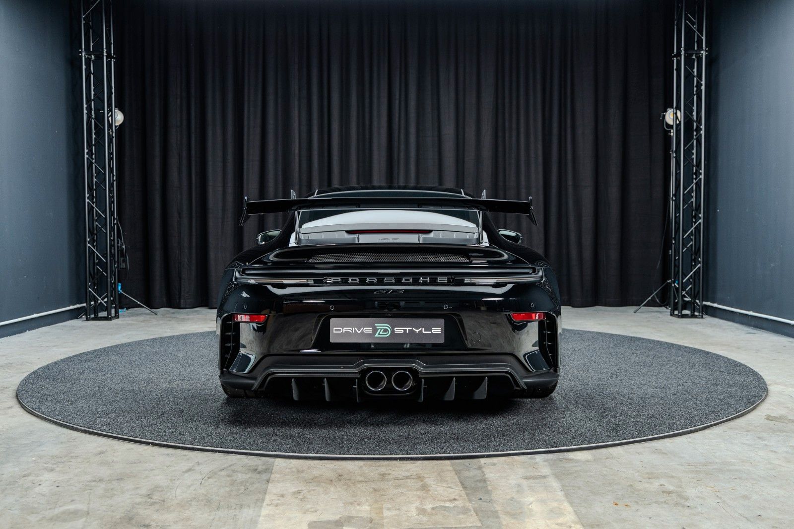 Fahrzeugabbildung Porsche GT3 + 1. Hand + 1.835 km + Lift + Carbon + BOSE