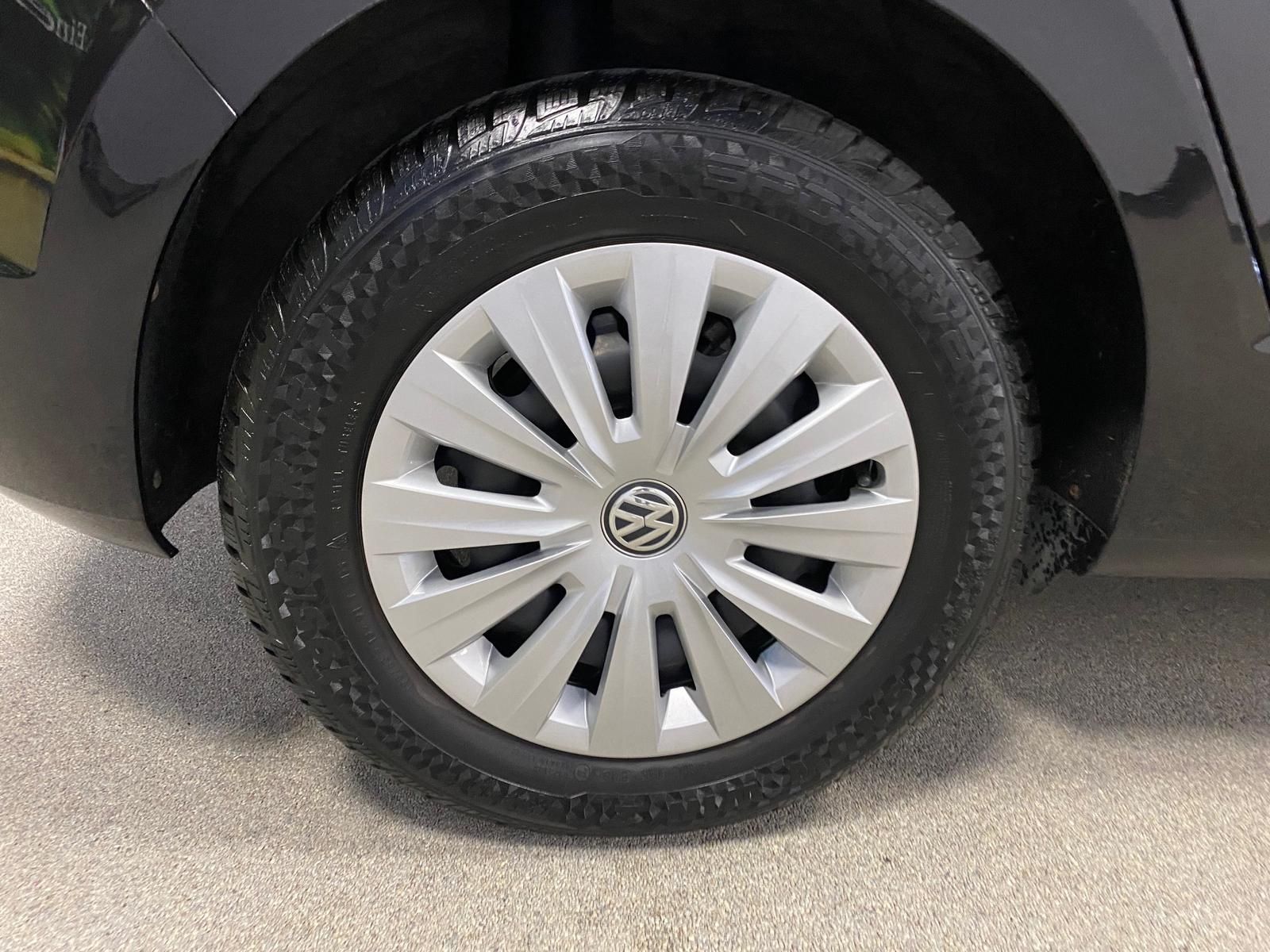 Fahrzeugabbildung Volkswagen Golf VII SPORTSVAN 1.2 TSI+ACC+SITZHEIZ+GARANTIE