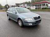 Skoda Octavia Combi Ambiente 1. Hand - Skoda Octavia aus 2005: Kombi