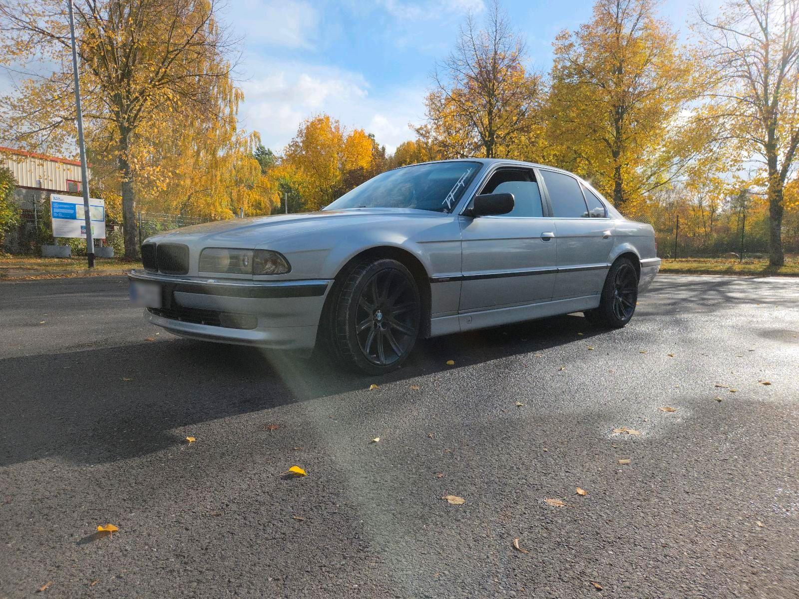 BMW 740