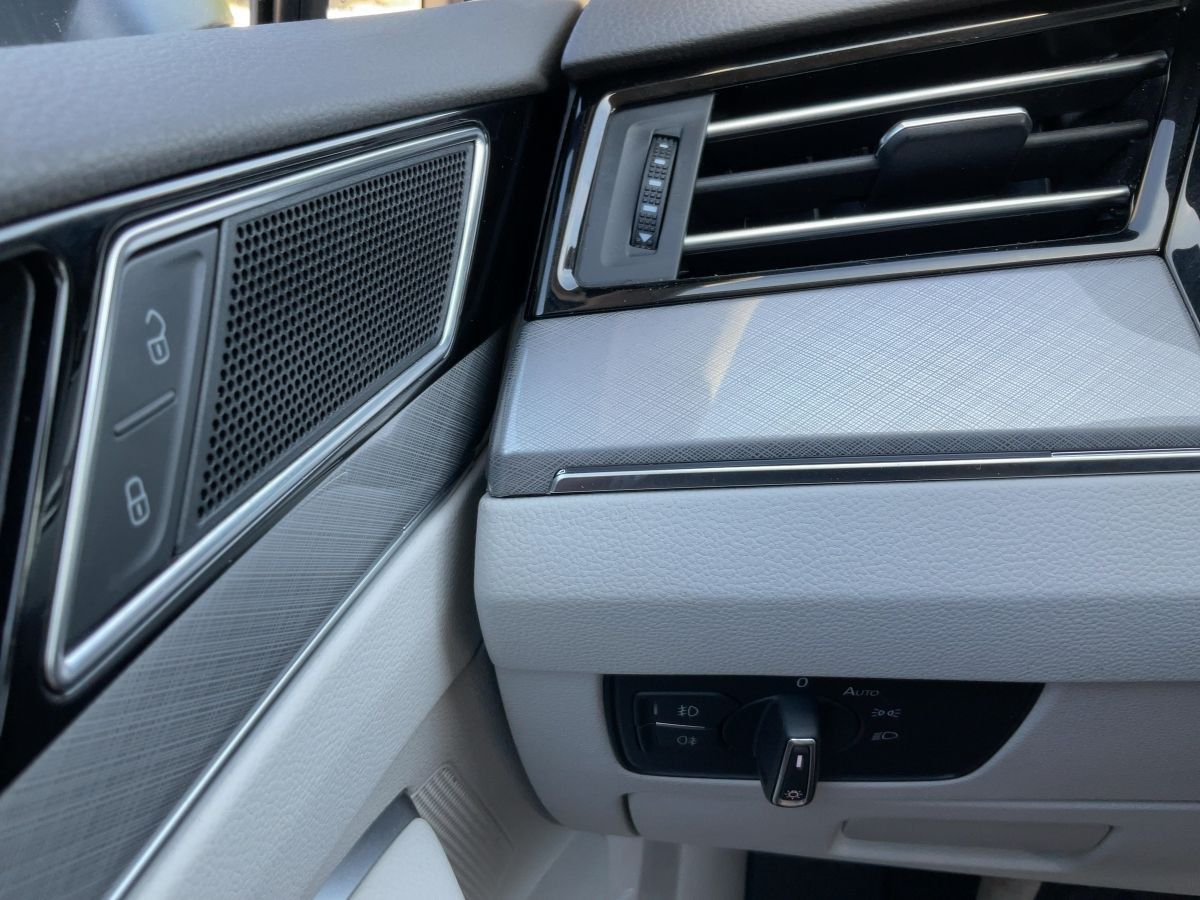 Volkswagen Passat Variant - Bild 18