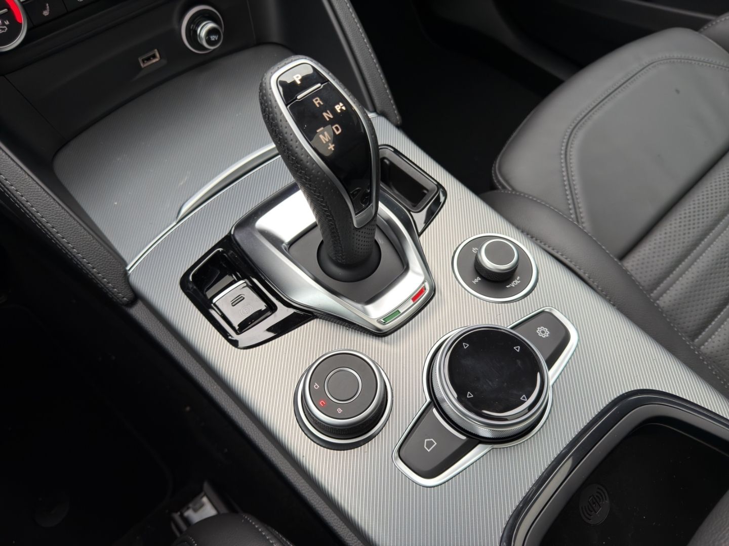 Alfa Romeo Stelvio - Bild 15