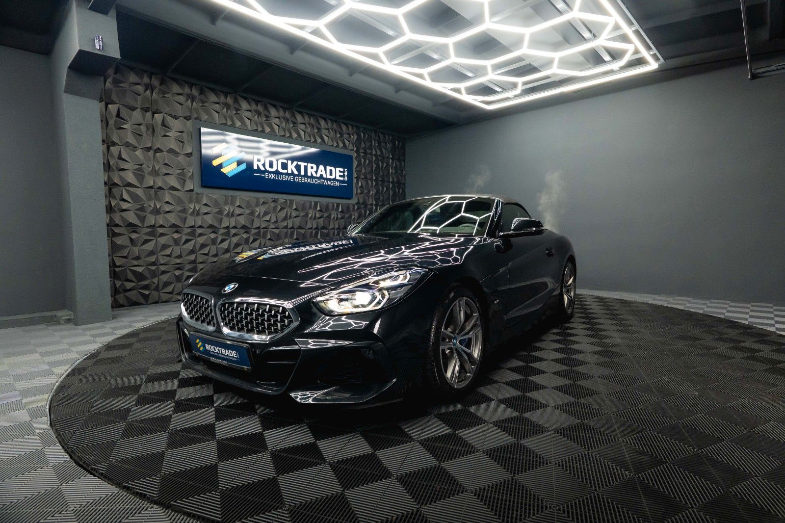 Fahrzeugabbildung BMW Z4 Roadster sDrive 30i M Sport *LED*Memory*H&K*