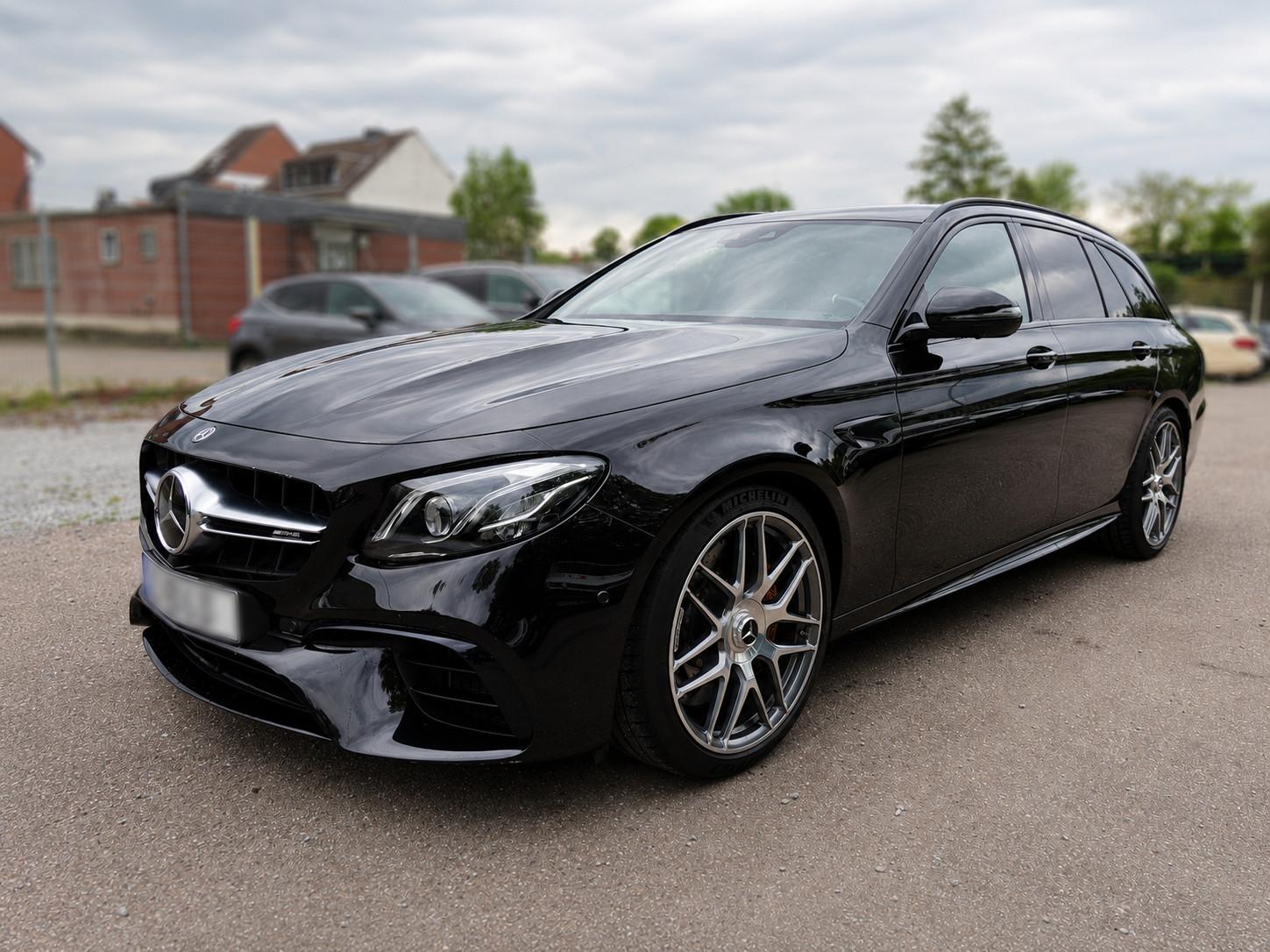 Mercedes-Benz E 63 AMG S 4 Matic +
