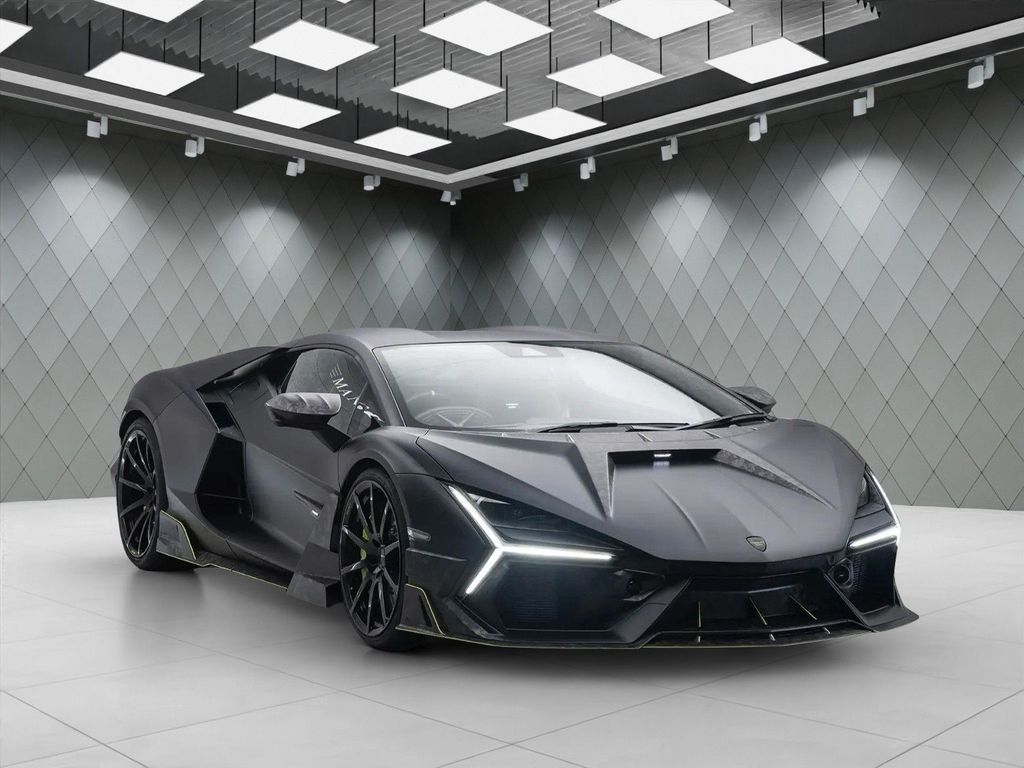 Image of Lamborghini Revuelto