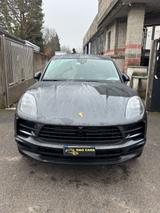 Porsche Macan 2.0 Tetto apribile e scarico prepa - Porsche Macan mit Benzin-Antrieb: Kombi