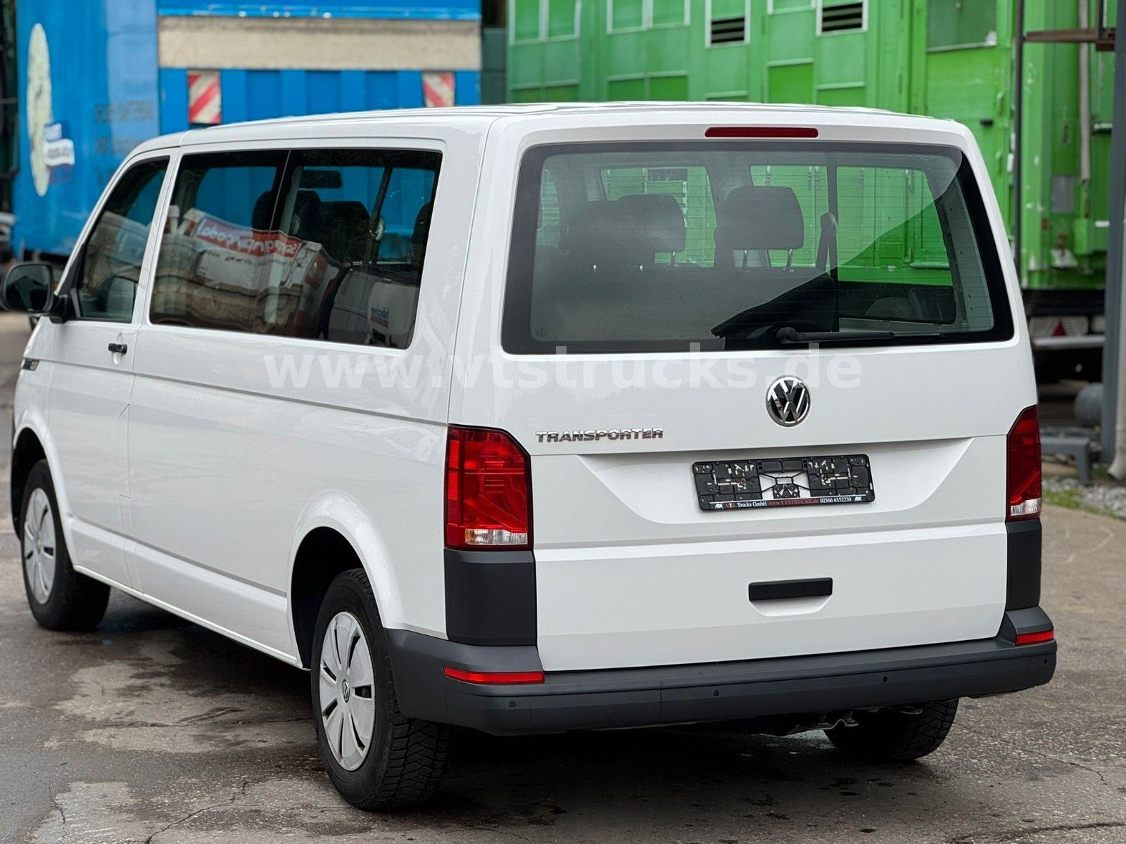 Volkswagen T6.1 Transporter Kombi lang 8 Sitzer Klima imagem 3
