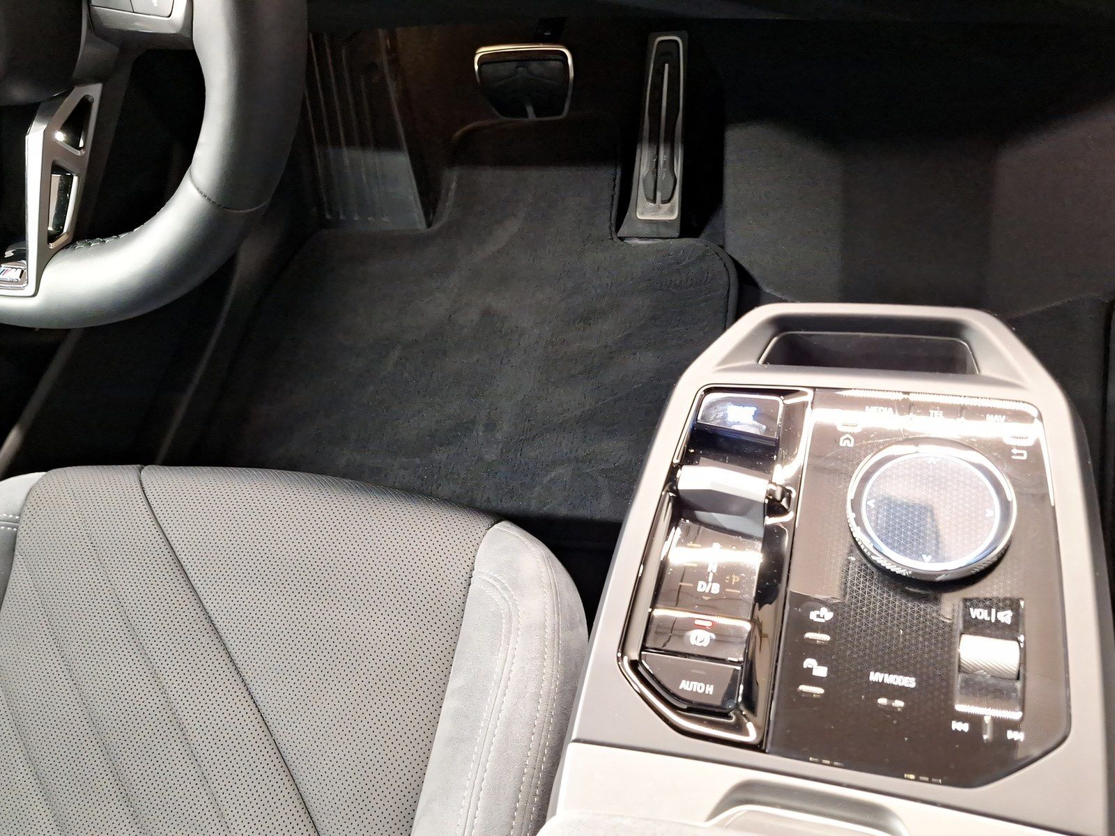 BMW iX - Bild 14