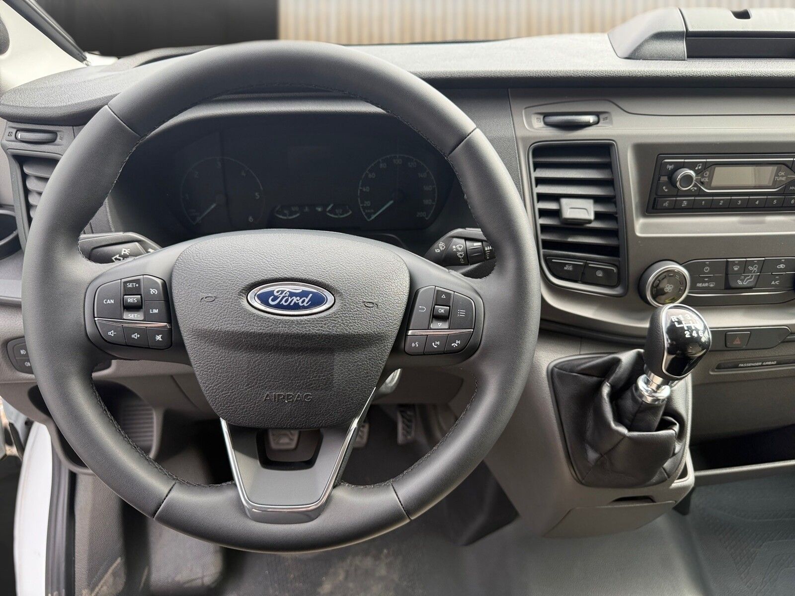 Fahrzeugabbildung Karmann Dexter 4x4 DE 560 AW Allrad 4x4, Rückfahrkamera