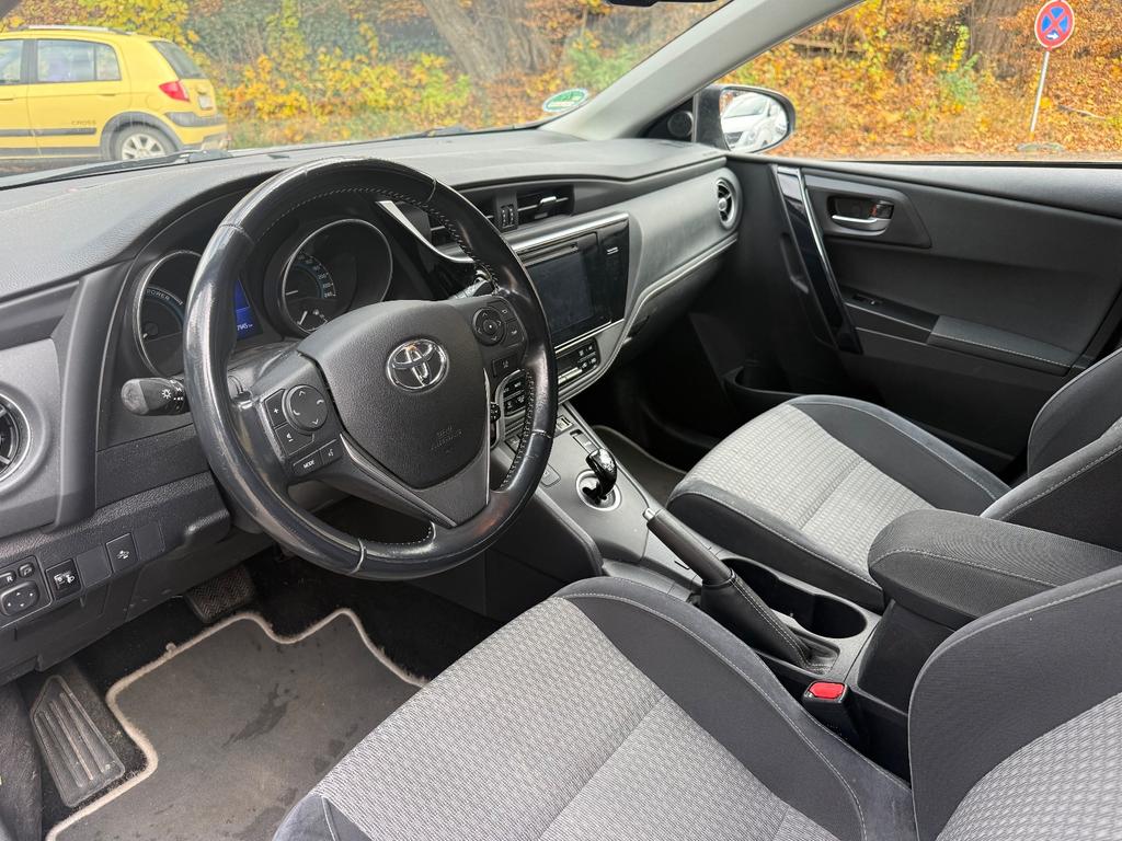 Toyota Auris Touring Sports
