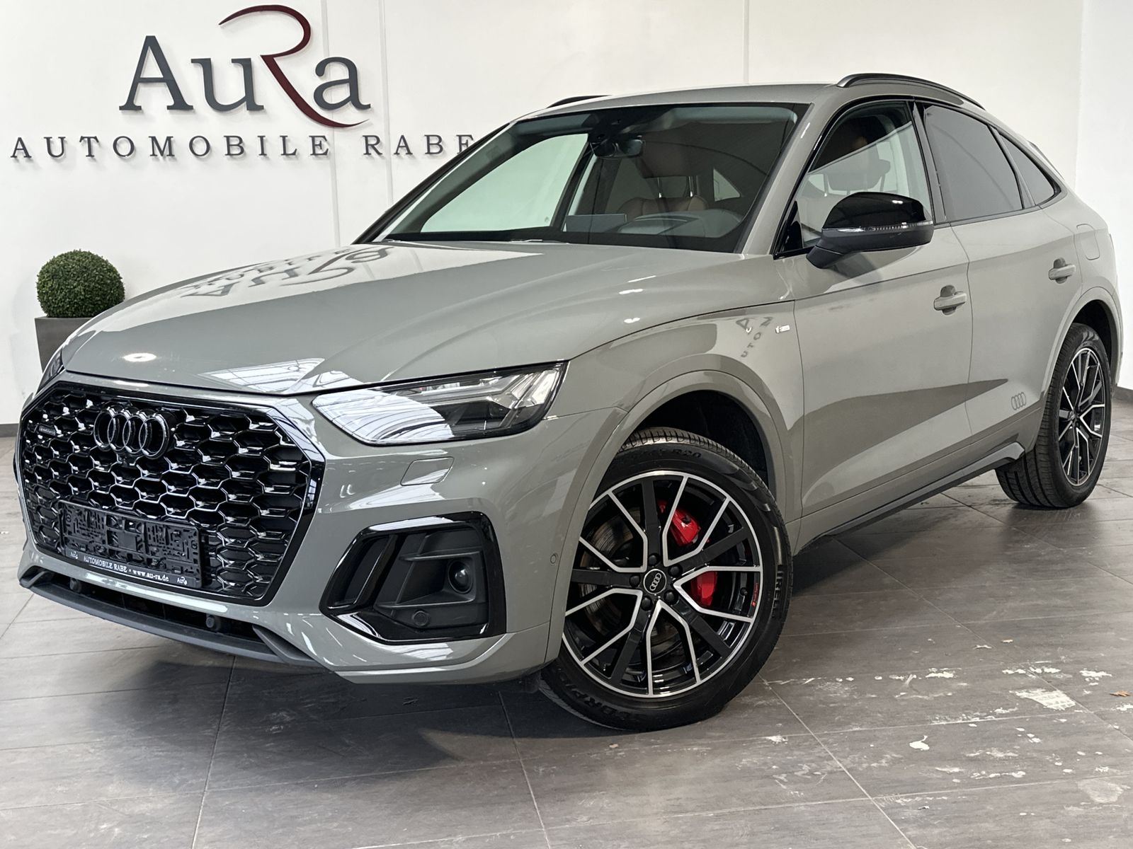 Fahrzeugabbildung Audi Q5 55 TFSIe Edition One NAV+LED+HUD+SHZ+B&O+360°
