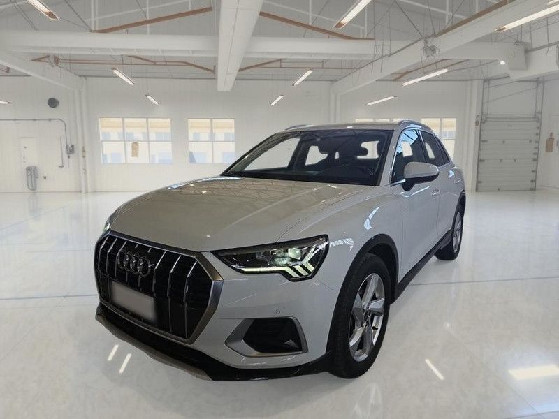 Image of Audi Q3
