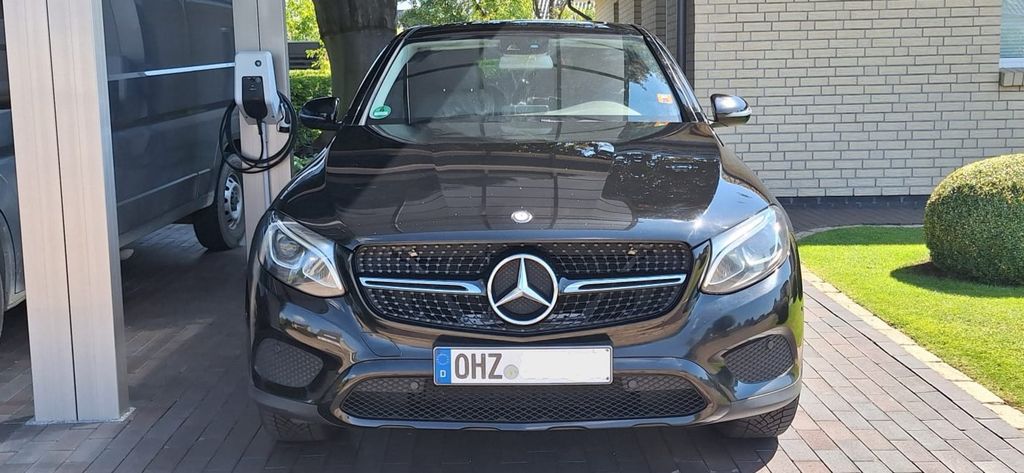 Image of Mercedes-Benz GLC 250