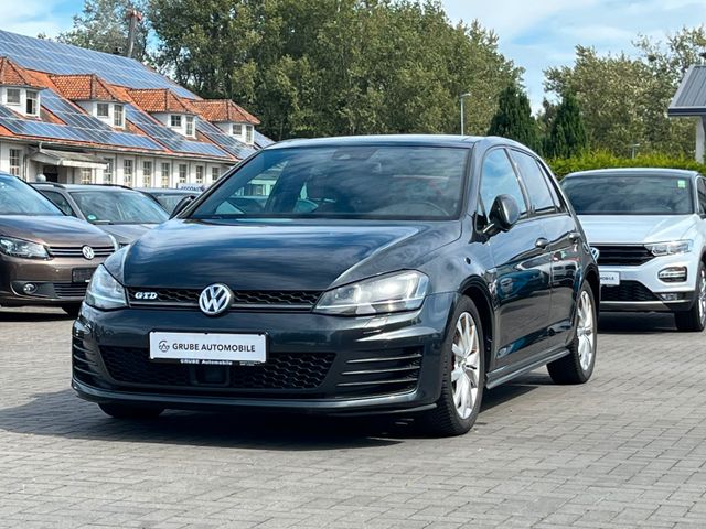 Volkswagen Golf VII Lim. GTD Sound XENON/PANO/AHK/ACC/NAVI