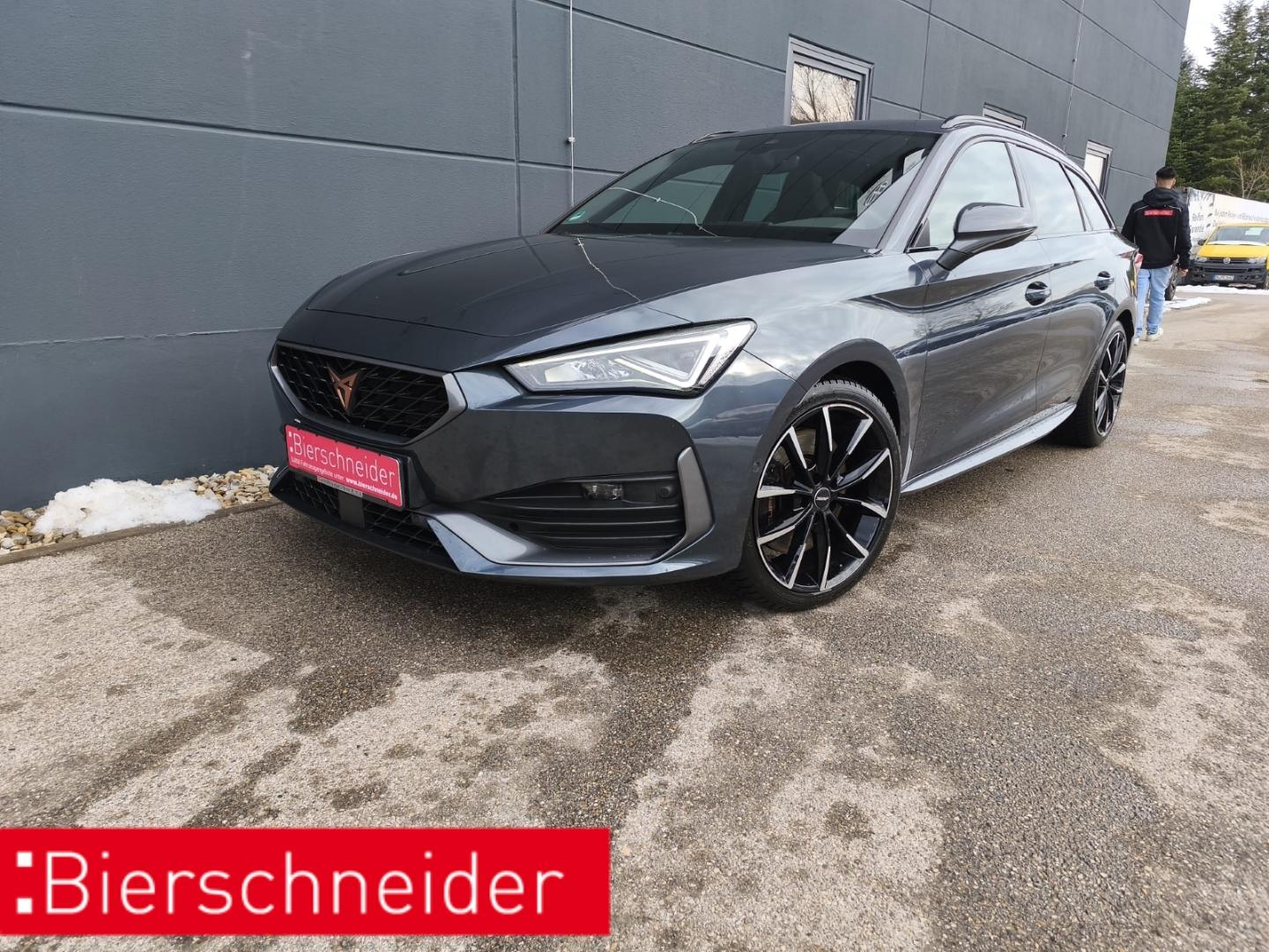 Cupra Leon Sportstourer 310 VZ PANO COPPER eSITZ BEATS