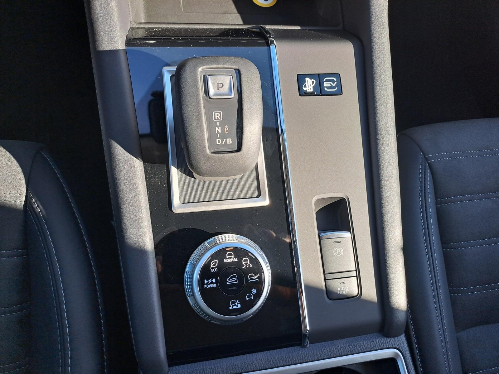 Mitsubishi Outlander Plug-In Hybrid 2.4 4WD Intro Edition