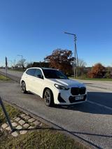 BMW X1 sDrive18i Steptronic - mit bester Ausstattung - : Geländewagen, Best