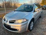 Renault Megane II Grandtour Avantage - Renault Megane Avantage mit Benzin-Antrieb