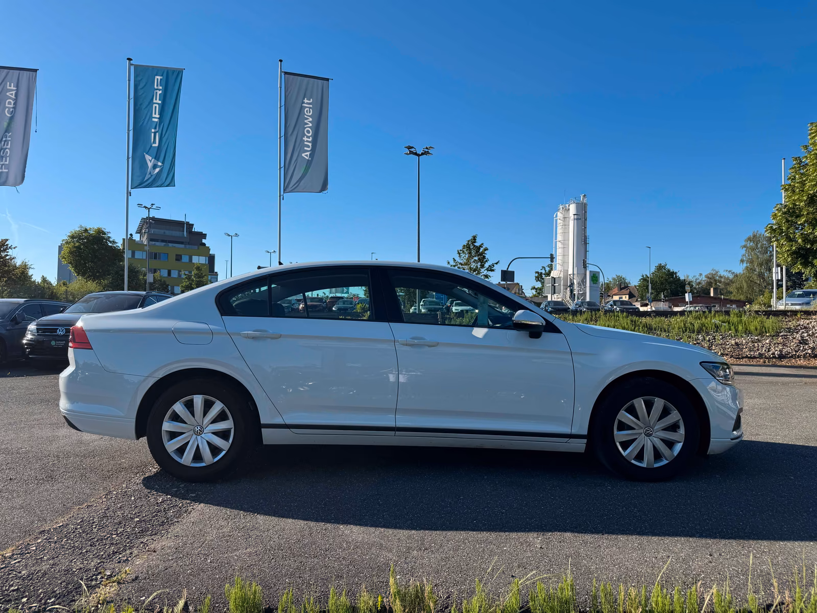 Volkswagen Passat Lim 2.0 TDI DSG ACC AHK KAM LED PDC eKLAP, миниатюра 7