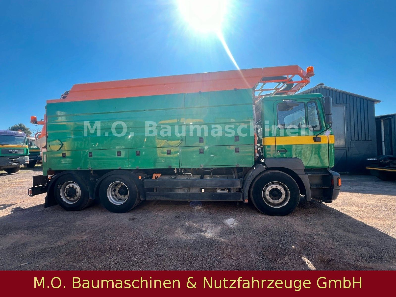 Fahrzeugabbildung MAN 26.440 /Assmann Saug & Spülwagen / 6x2 /