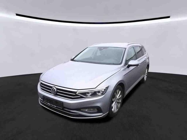 Volkswagen Passat Var 2.0TD Elegance Navi AHK Kamera Matrix